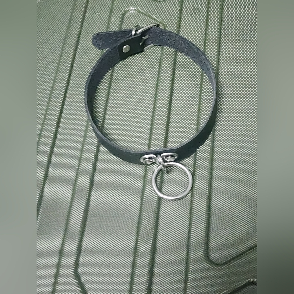 Black Leather Choker with Silver Ring